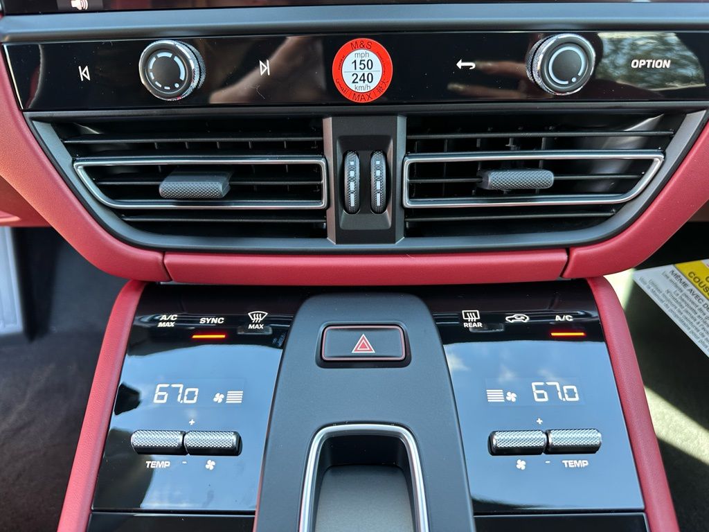 Thumbnail: 2026 Porsche Macan - 24