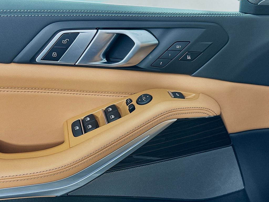 Thumbnail: 2026 BMW X5 - 20