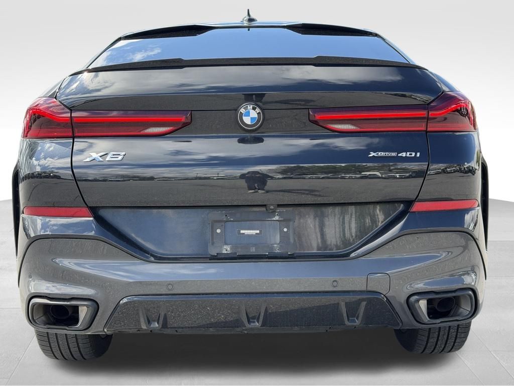 2023 BMW X6 xDrive40i