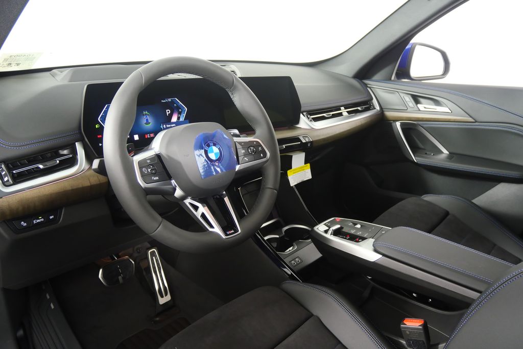 Thumbnail: 2025 BMW X1 - 12