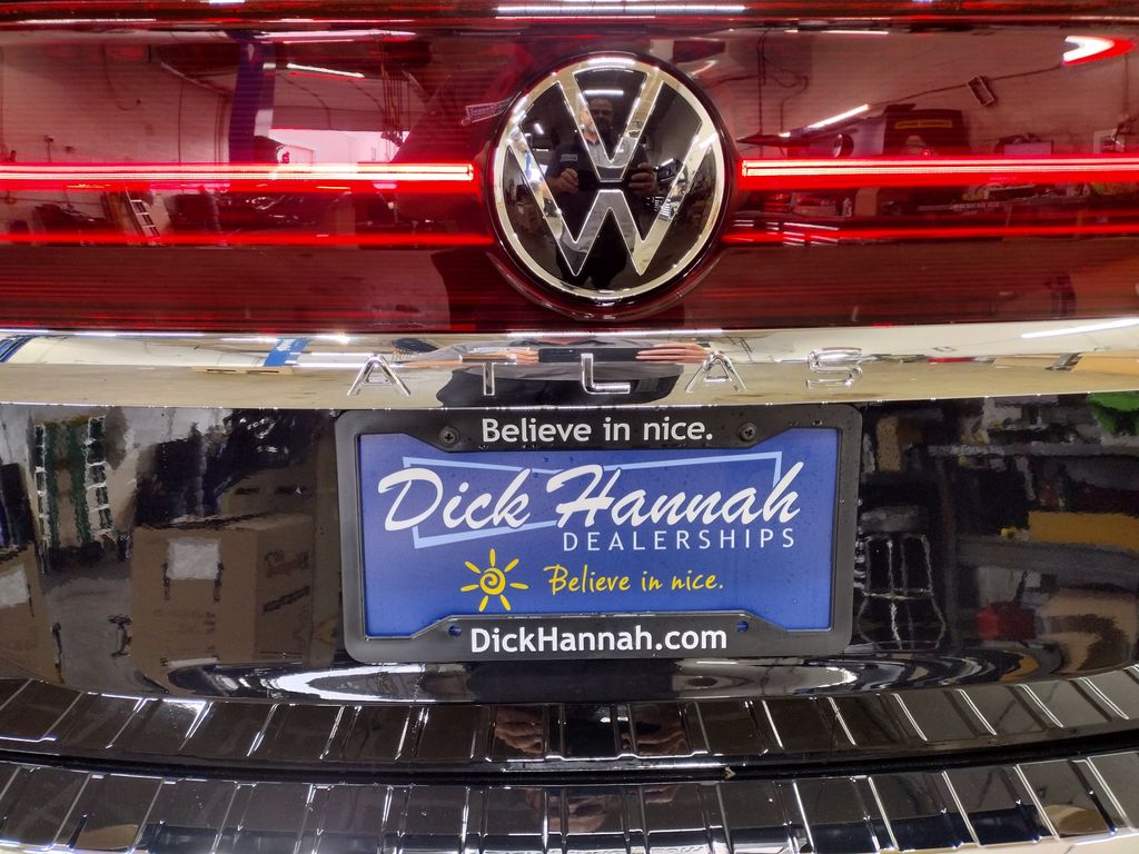 2026 Volkswagen Atlas 2.0T SE
