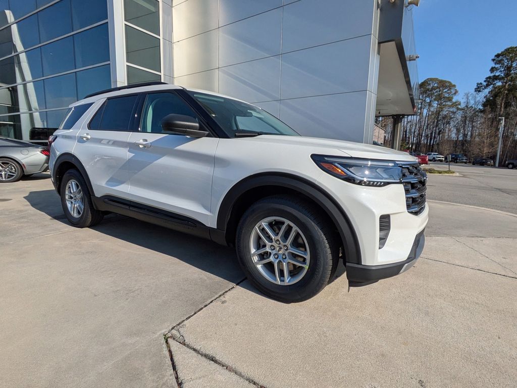 2026 Ford Explorer Active w/200A Pkg