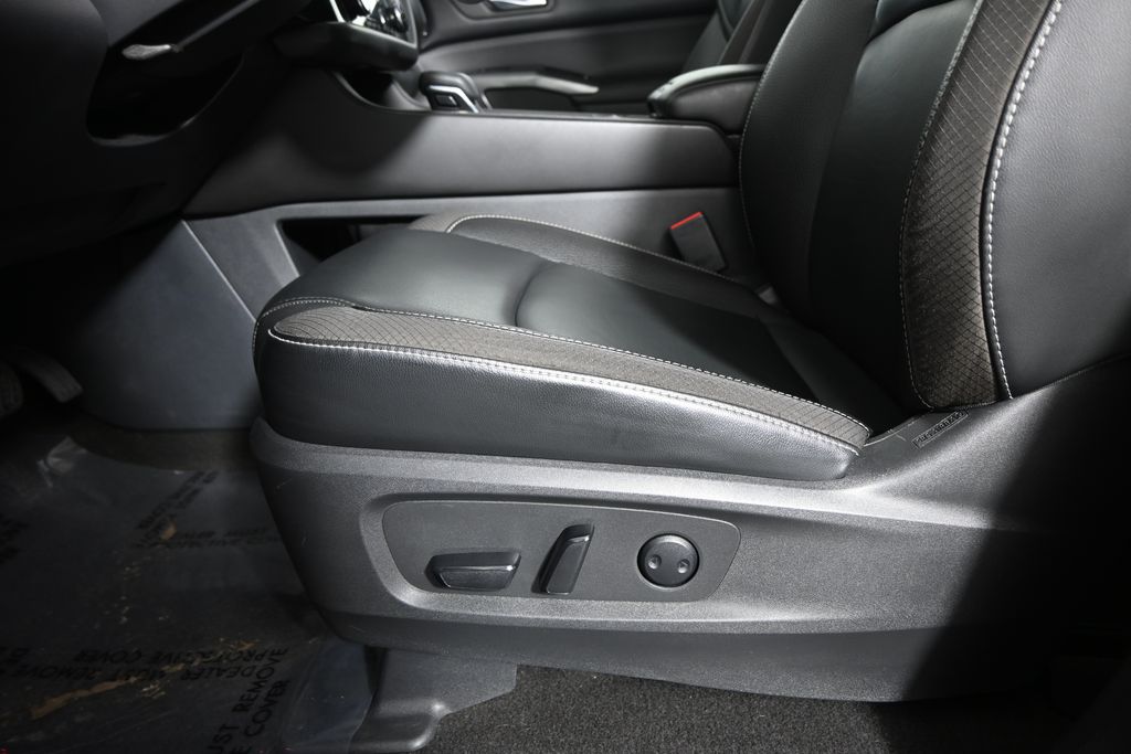 2023 Nissan Pathfinder SL - Photo 23