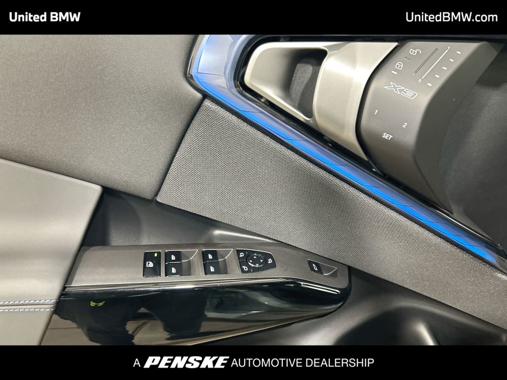 Thumbnail: 2026 BMW X3 - 11