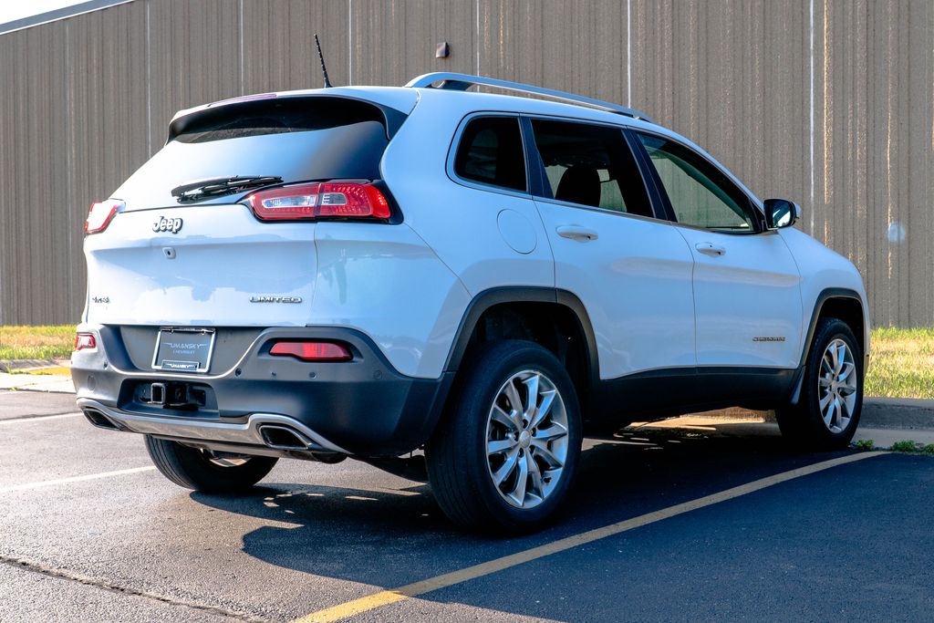 Used 2017 Jeep Cherokee SUV