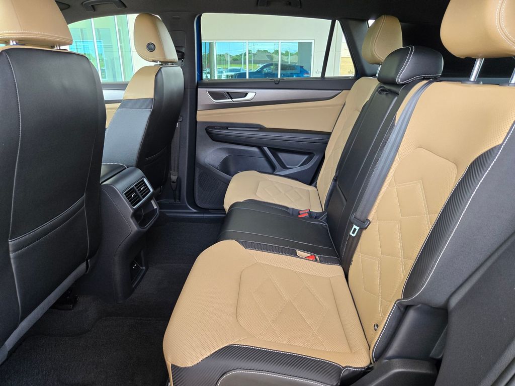 Used 2024 Volkswagen Atlas Cross Sport SUV
