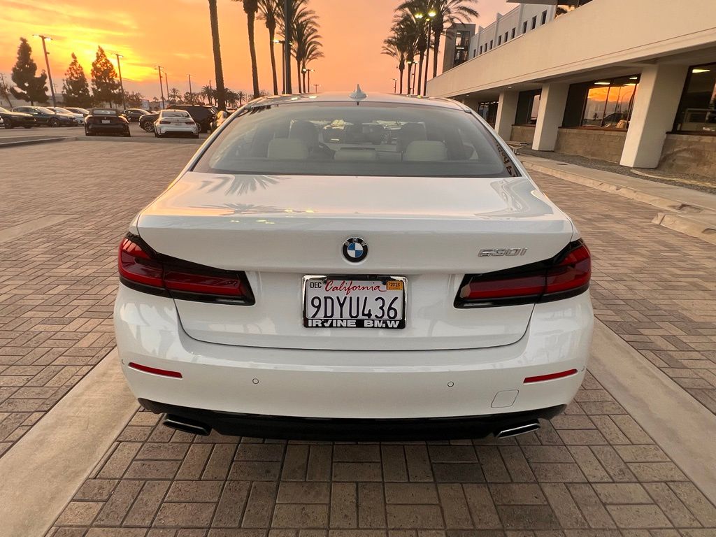 Thumbnail: 2023 BMW 5 Series - 6