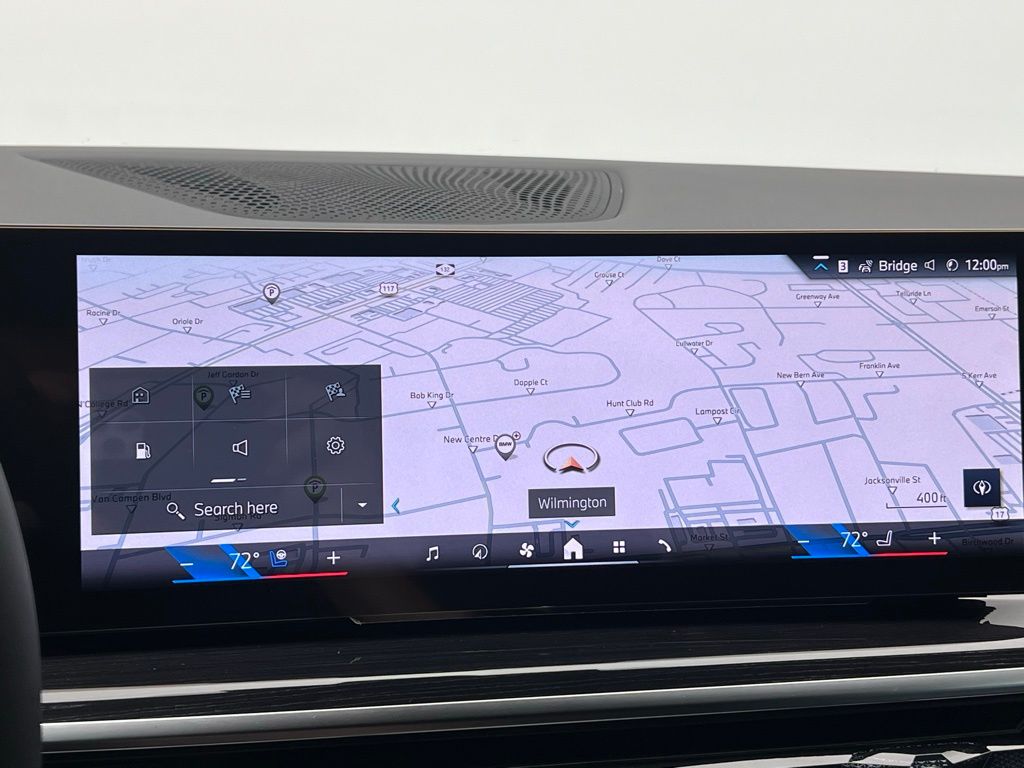 Thumbnail: 2026 BMW X5 - 13