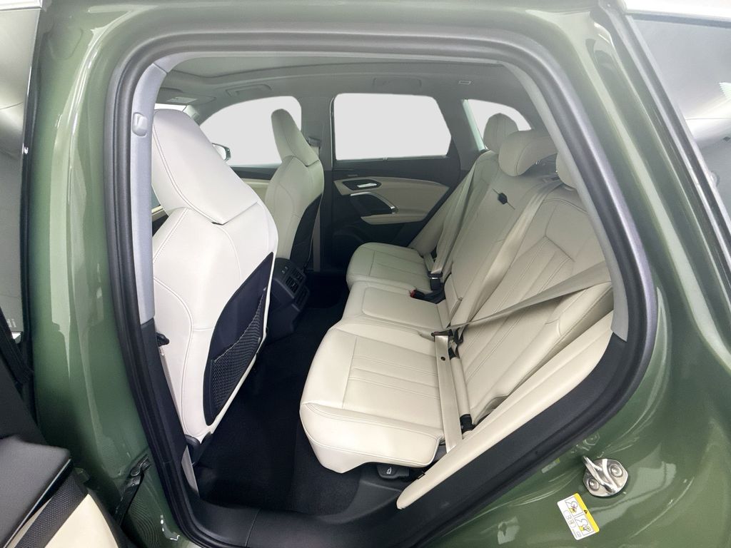 Thumbnail: 2025 Audi Q5 - 20