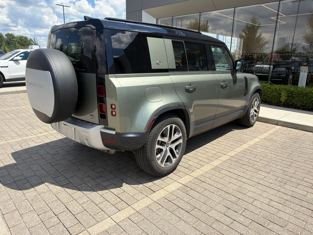 Certified Used 2020  Land Rover HSE image 6