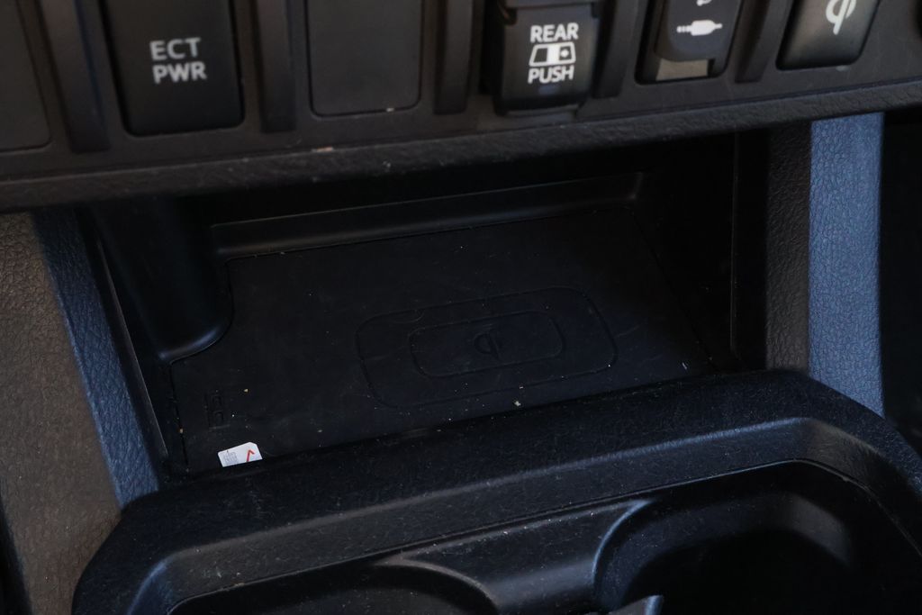 Thumbnail: 2019 Toyota Tacoma - 24