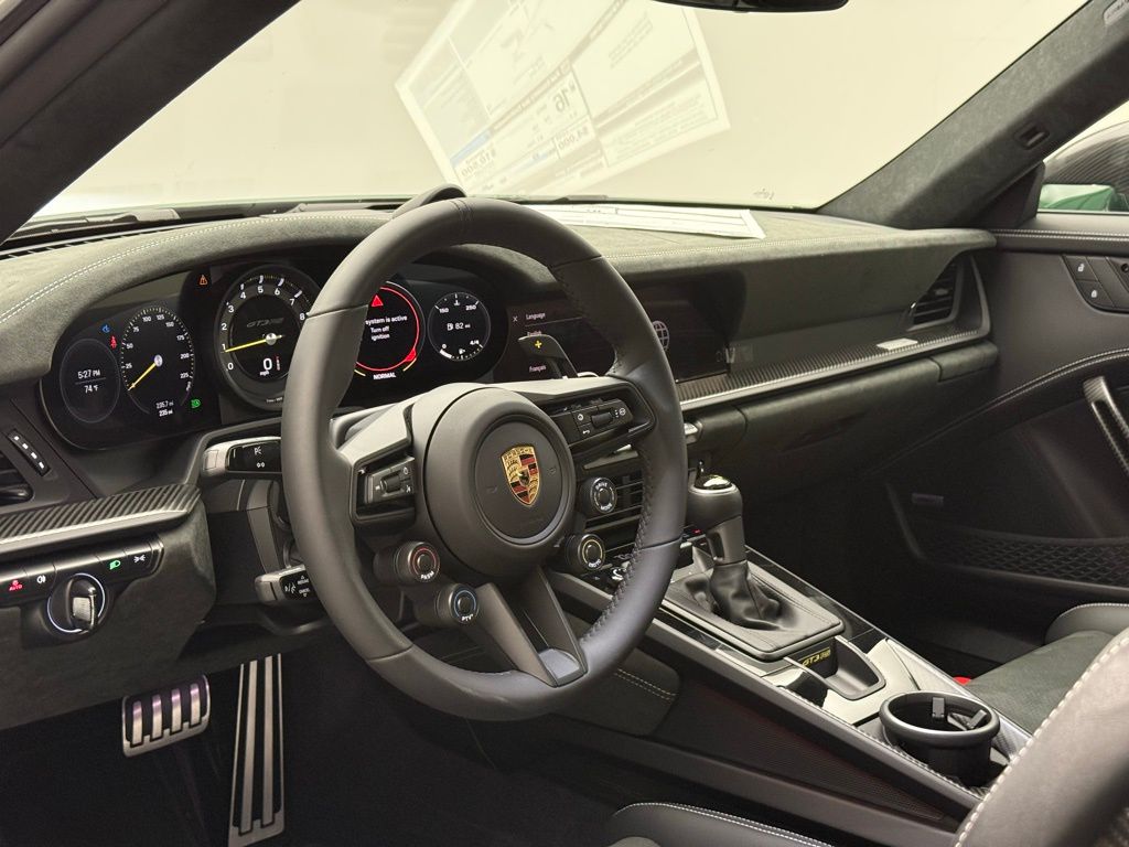 Thumbnail: 2025 Porsche 911 - 5