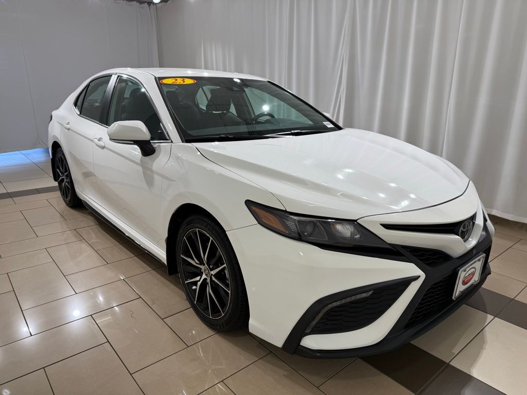 Thumbnail: 2023 Toyota Camry - 7