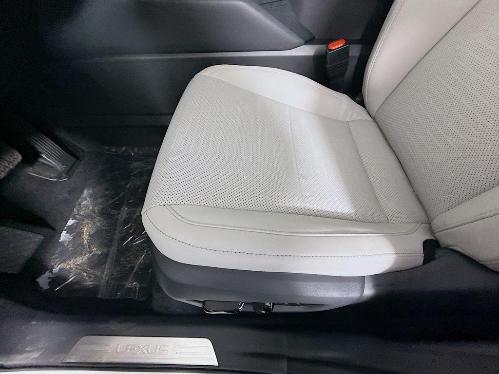 2025 Lexus TX 350 21