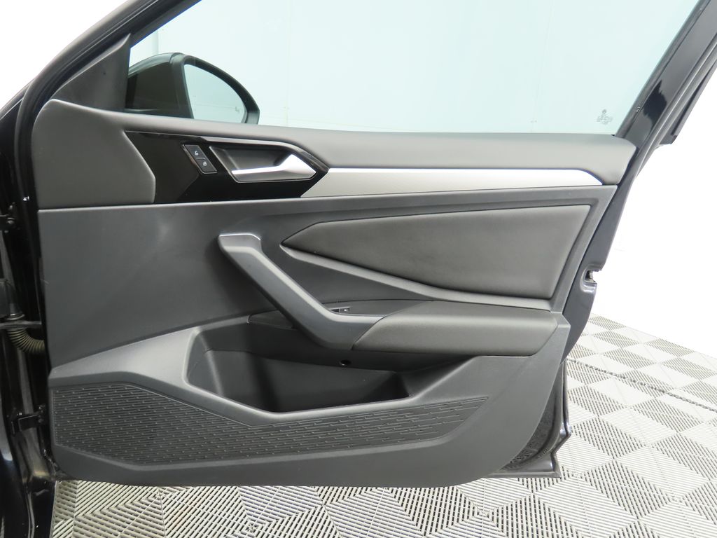 2021 Volkswagen Jetta R-Line 26