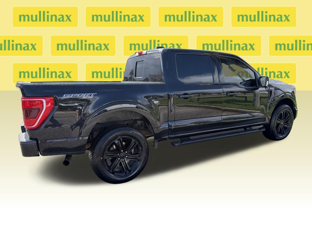 Used 2022 Black Ford XLT image 3