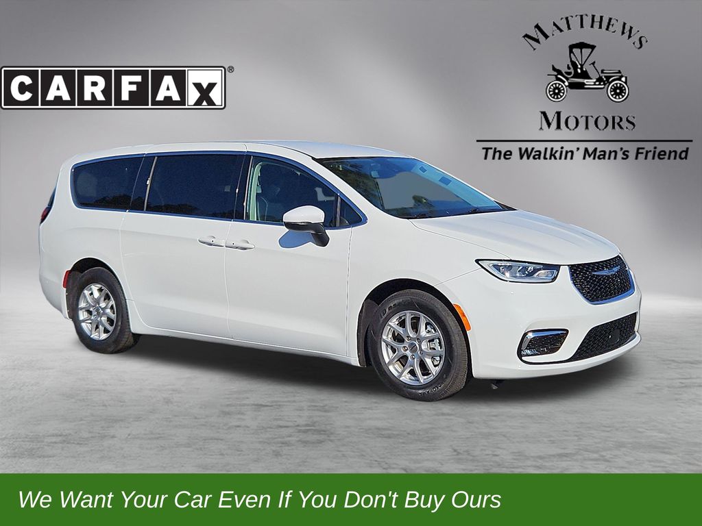 2023 Chrysler Pacifica Touring L FWD