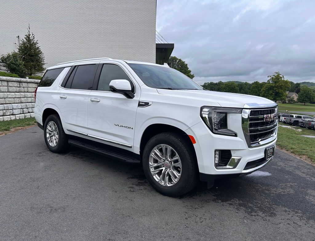Summit White 2024 GMC Yukon SUV / Crossover Four-Wheel Drive