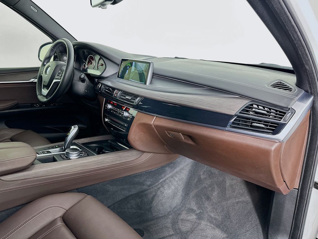 Thumbnail: 2017 BMW X5 - 30