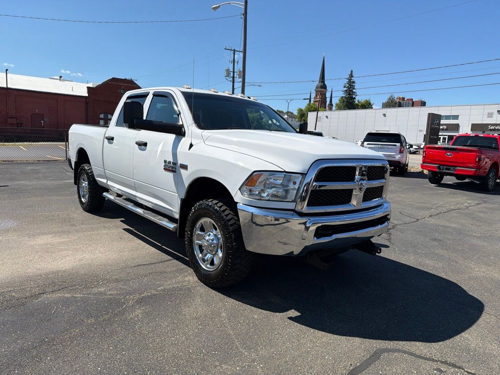 Bright White Clearcoat 2018 RAM 2500 Pickup Truck Four-Wheel Drive 6-Speed Automatic