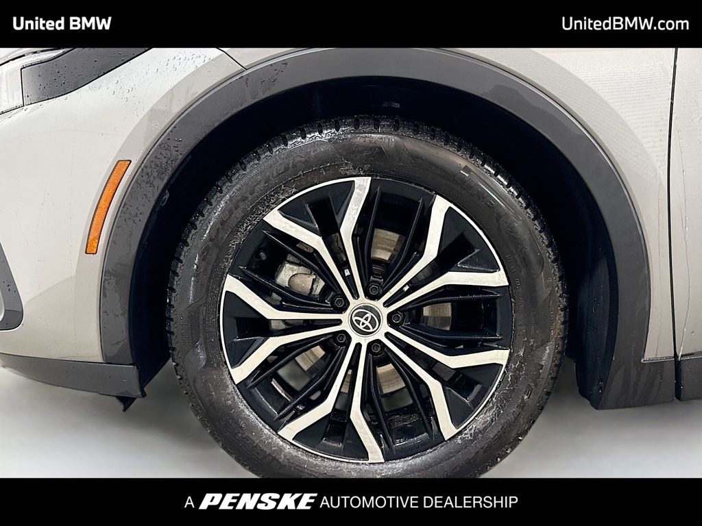 Thumbnail: 2023 Toyota Crown - 2