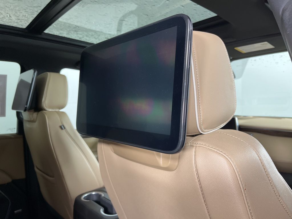 Thumbnail: 2023 Chevrolet Tahoe - 7