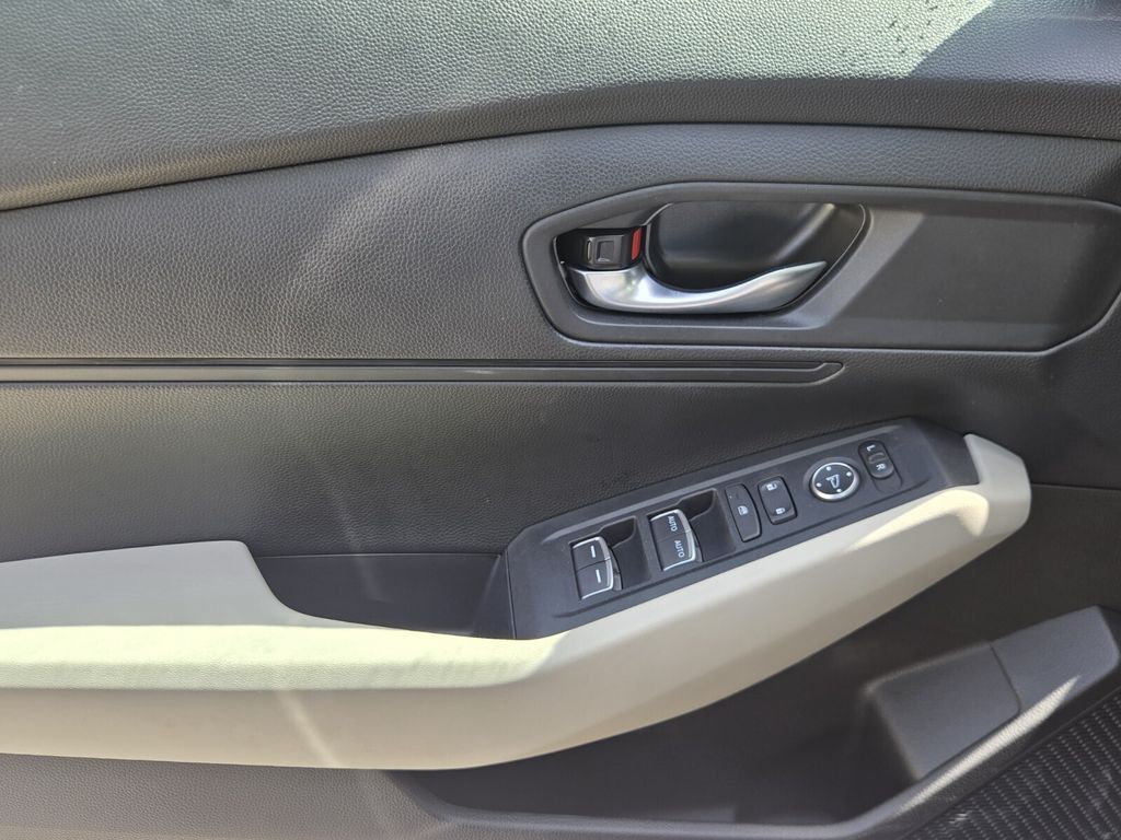 2025 Honda Accord - $25,619