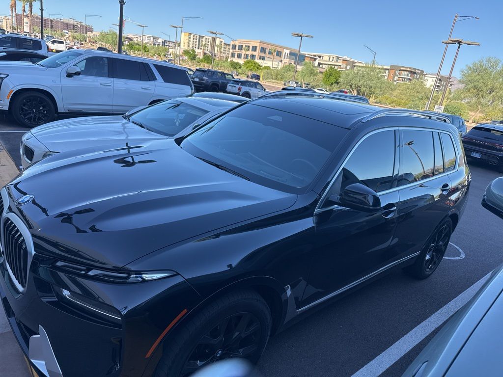 Thumbnail: 2024 BMW X7 - 10