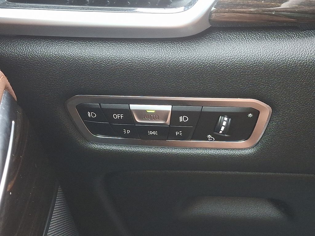 2021 BMW X6 xDrive40i 25