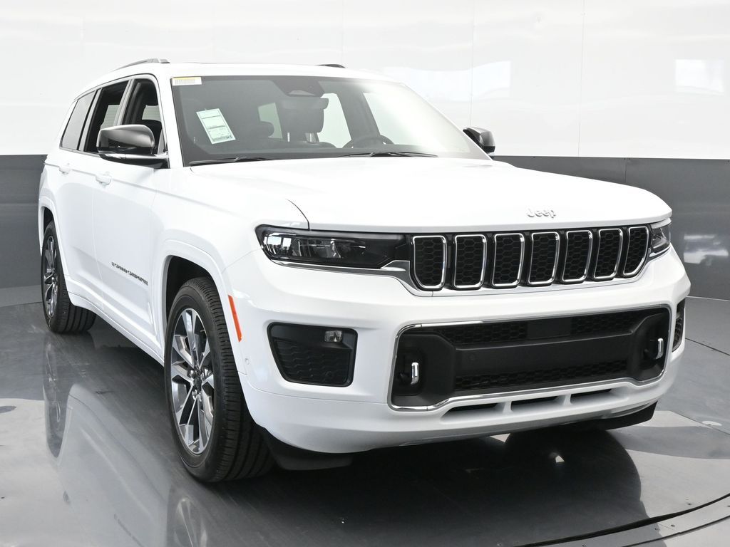 Used 2024 Bright White Clearcoat Jeep Overland image 9