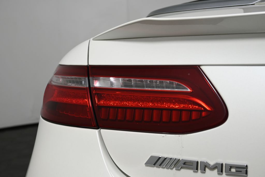 Thumbnail: 2019 Mercedes-Benz E-Class - 19