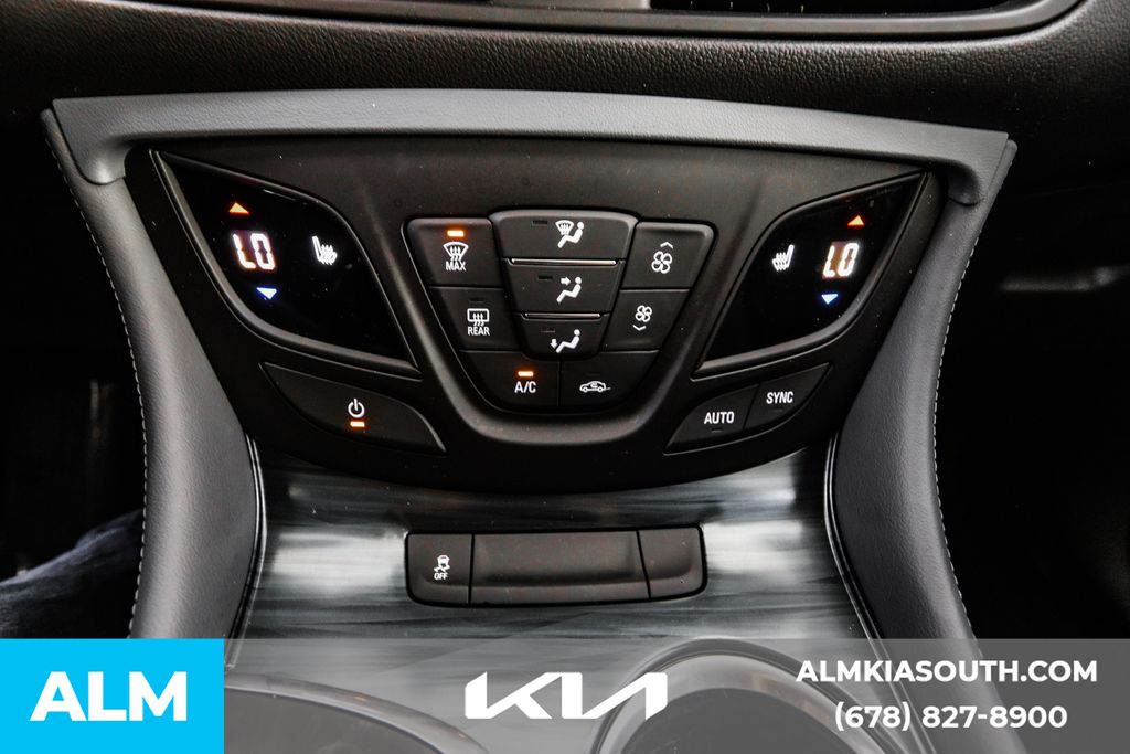 2020 Buick Envision Essence photo 39