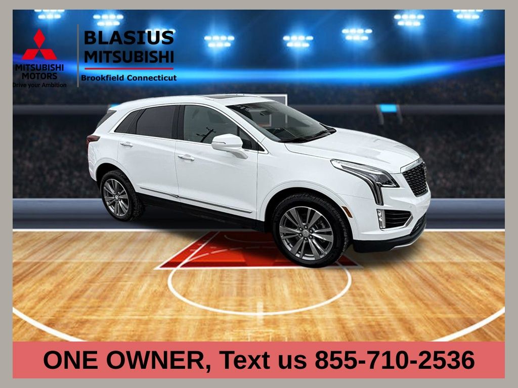 Crystal White 2024 Cadillac XT5 Premium Luxury AWD SUV / Crossover Four-Wheel Drive 9-Speed Automatic