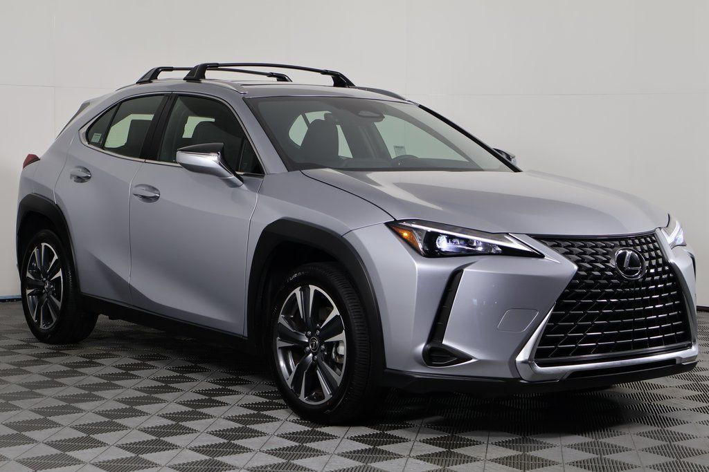 Thumbnail: 2025 Lexus UX - 3