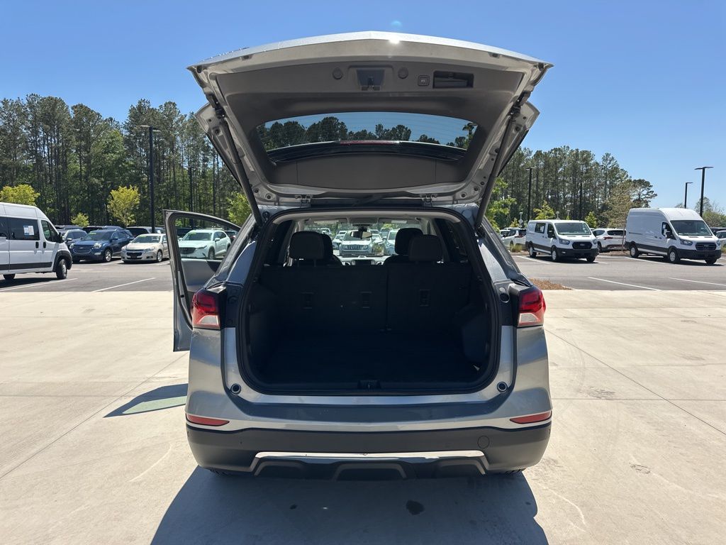 2024 Sterling Gray Metallic Chevrolet Equinox LT FWD SUV