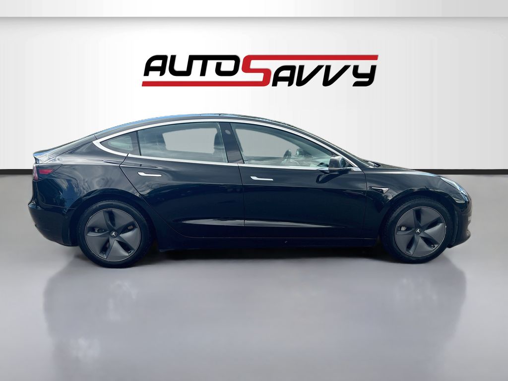 Used 2019 Black Tesla Standard Range Plus image 8