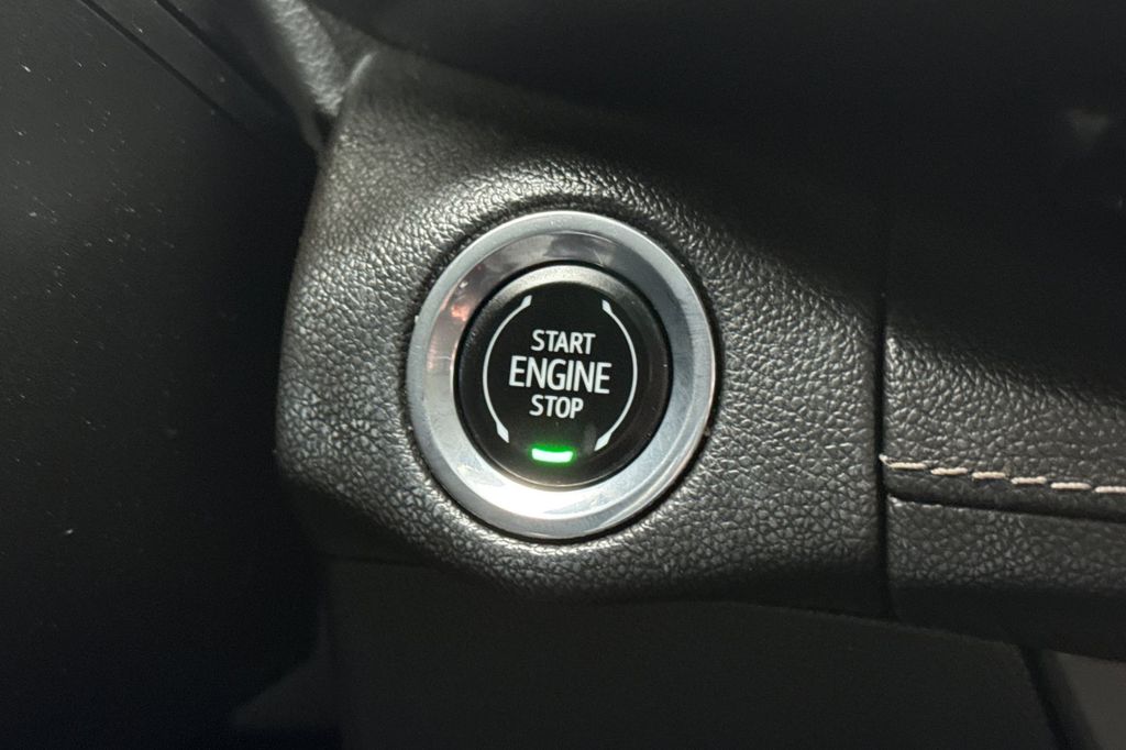 used 2023 Buick Envision car, priced at $24,982