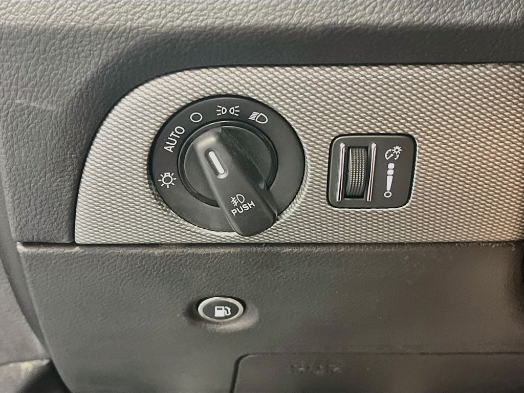 Used 2020 Reactor Blue Pearlcoat Dodge R/T image 10