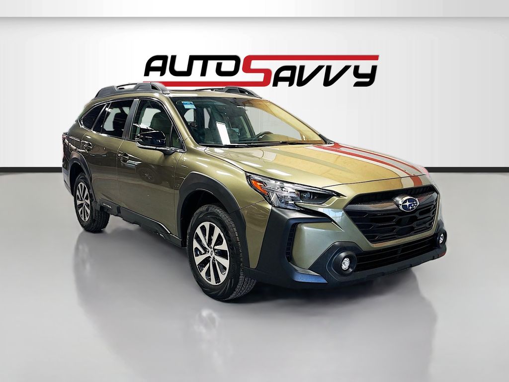 2025 Subaru Outback Premium's photo