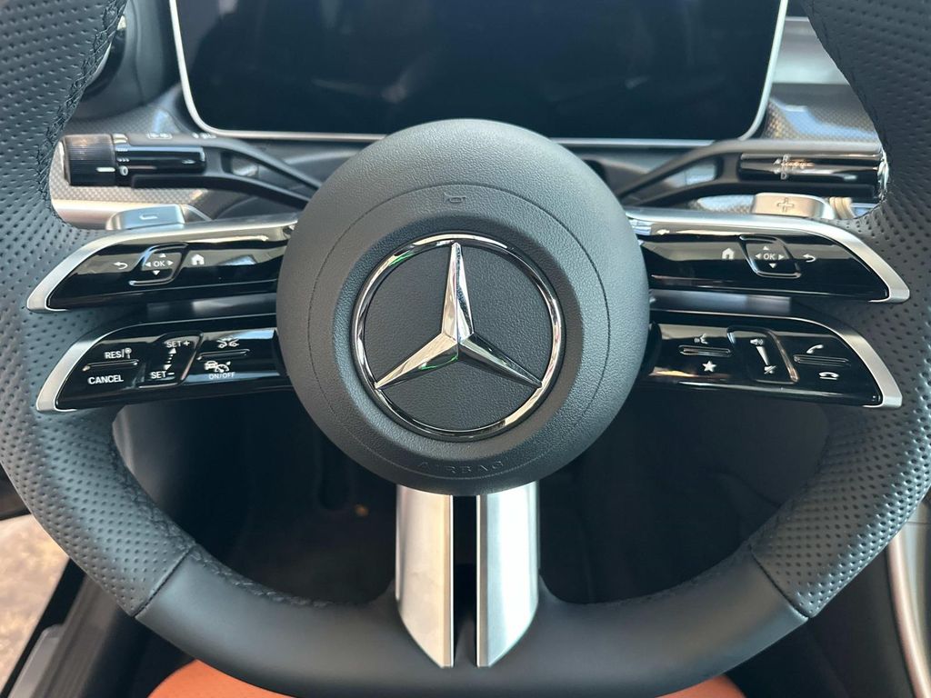 Thumbnail: 2025 Mercedes-Benz C-Class - 15