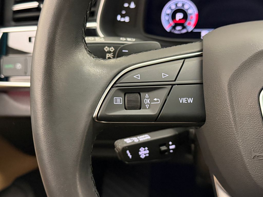 Thumbnail: 2023 Audi Q7 - 29