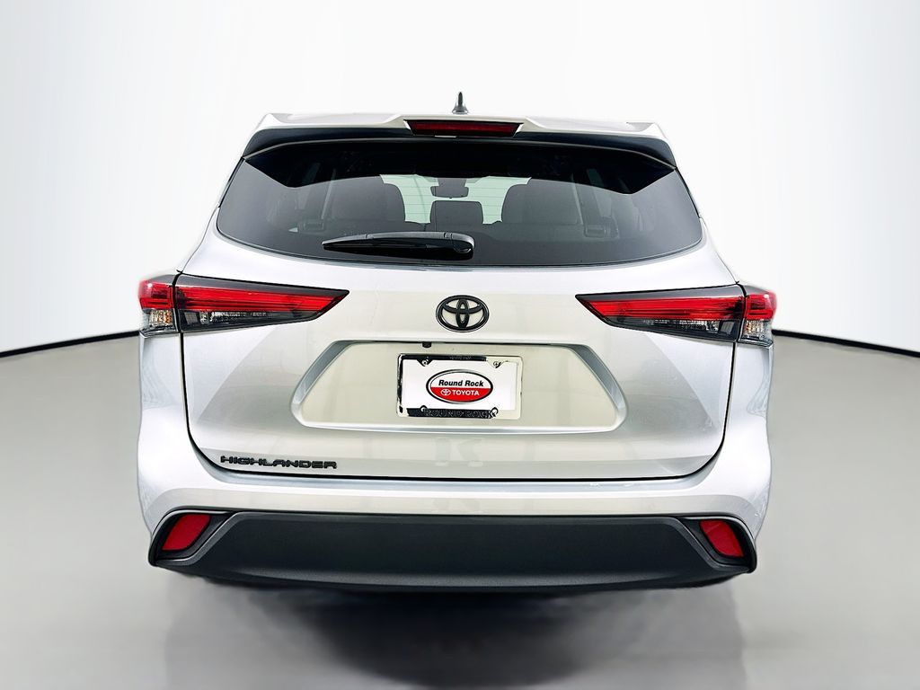 2022 Toyota Highlander L 6