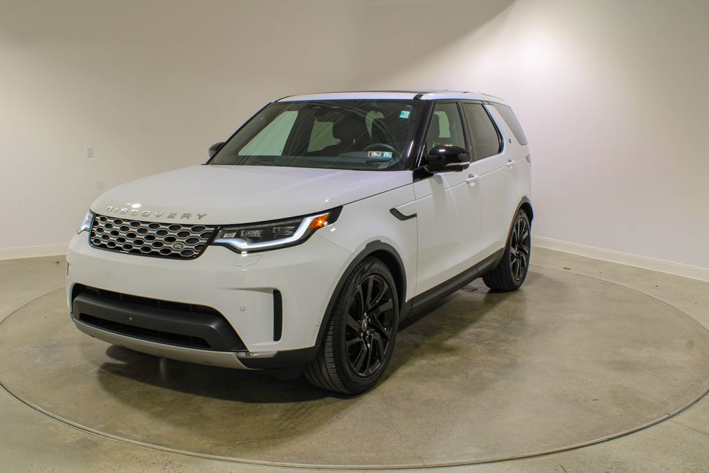 Fuji White 2025 Land Rover Discovery P300 S AWD SUV / Crossover All-Wheel Drive 8-Speed Automatic