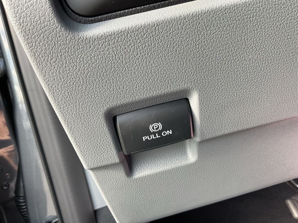 New 2026 Gray Ford XL image 17