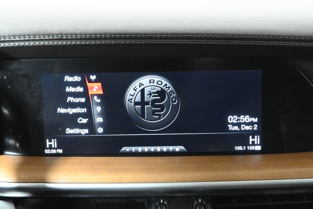 Thumbnail: 2019 Alfa Romeo Stelvio - 21