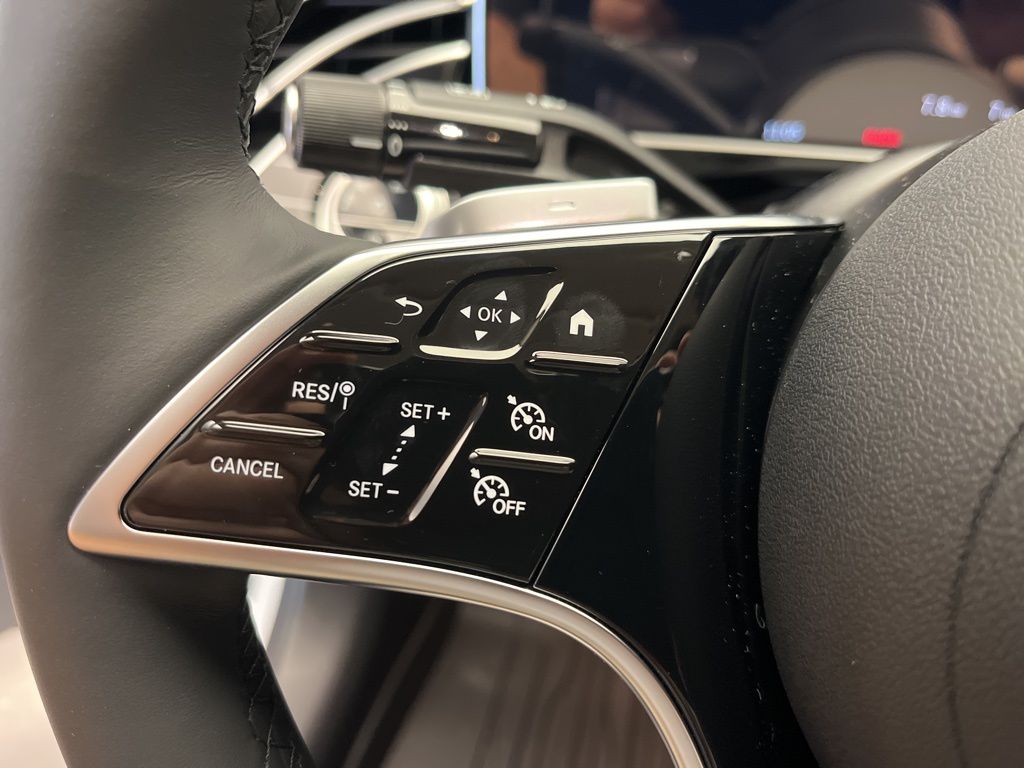 Thumbnail: 2026 Mercedes-Benz E-Class - 15