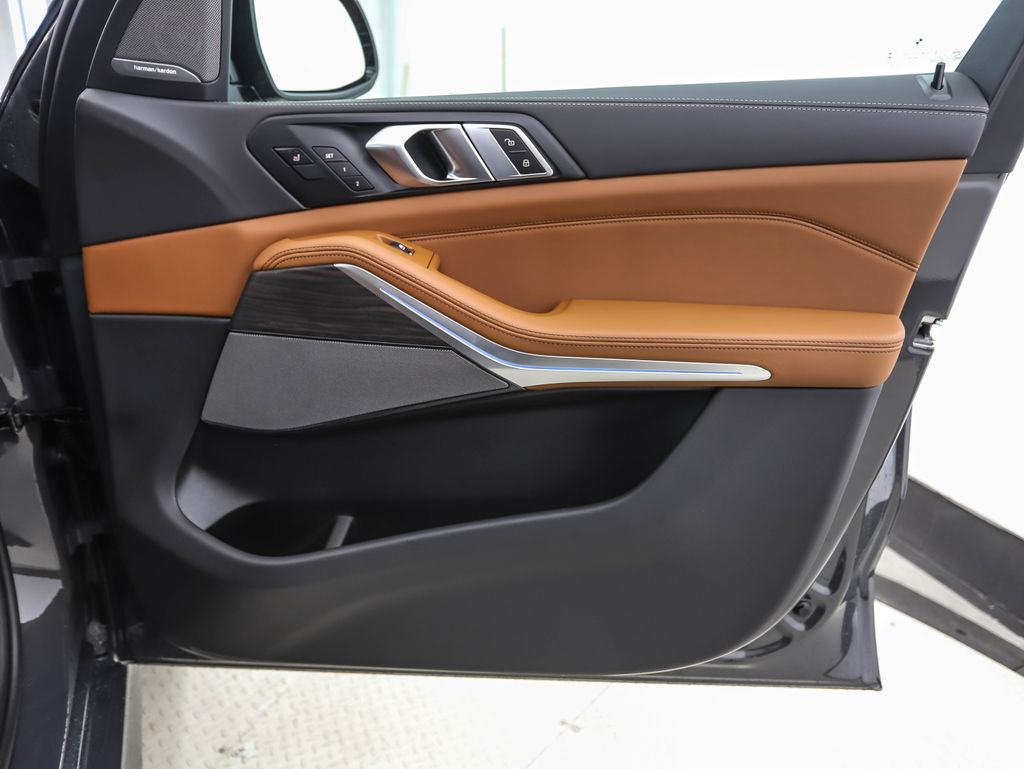 Thumbnail: 2026 BMW X5 - 29