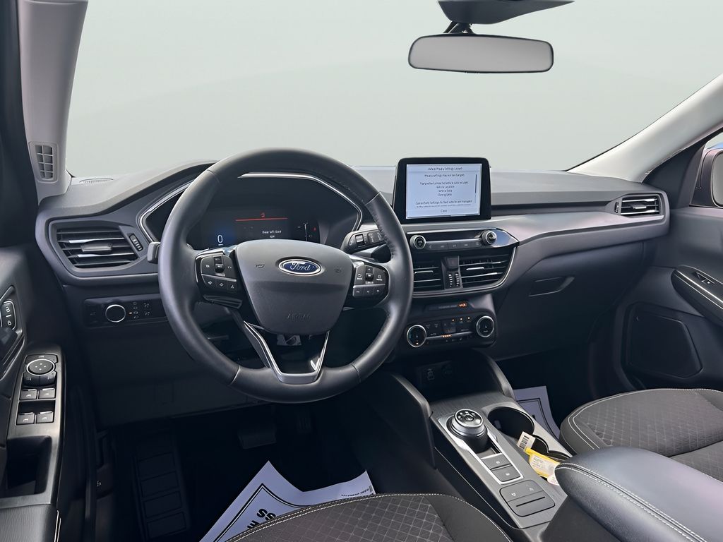 Certified Used 2025 Gray Ford Active image 10