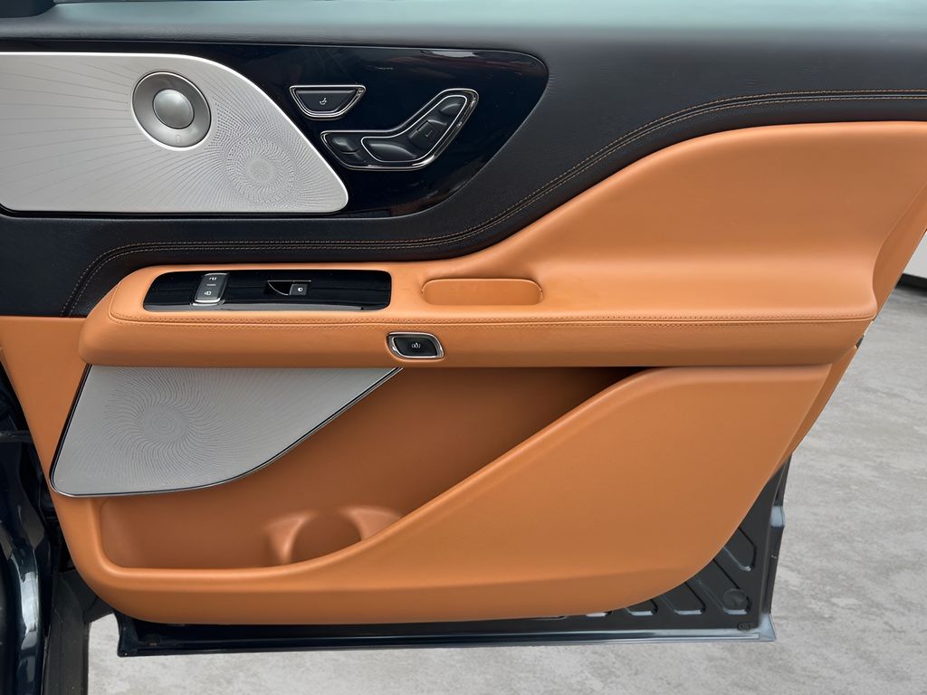 2023 Lincoln Aviator