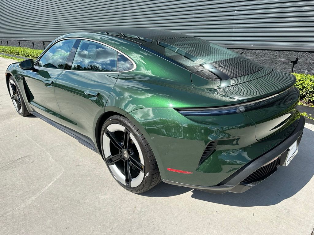 Thumbnail: 2025 Porsche Taycan - 3